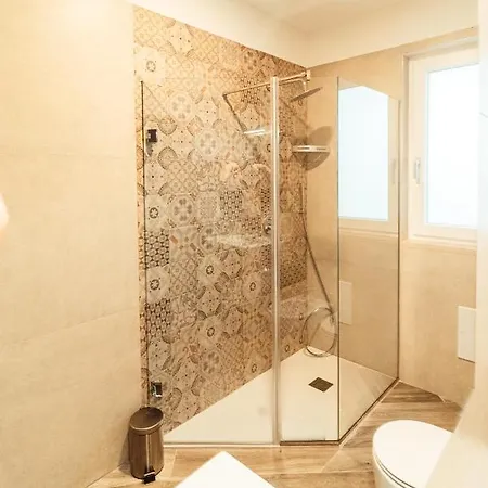 Da Riva Sea View - Housea Apartment